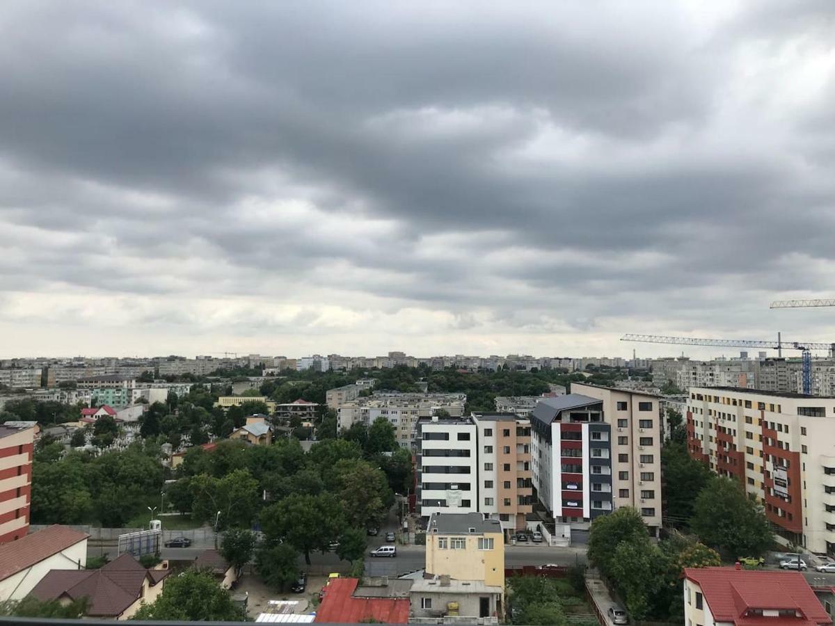 Luxury Westpark 2 Residence With Lake View Bucarest Exterior foto