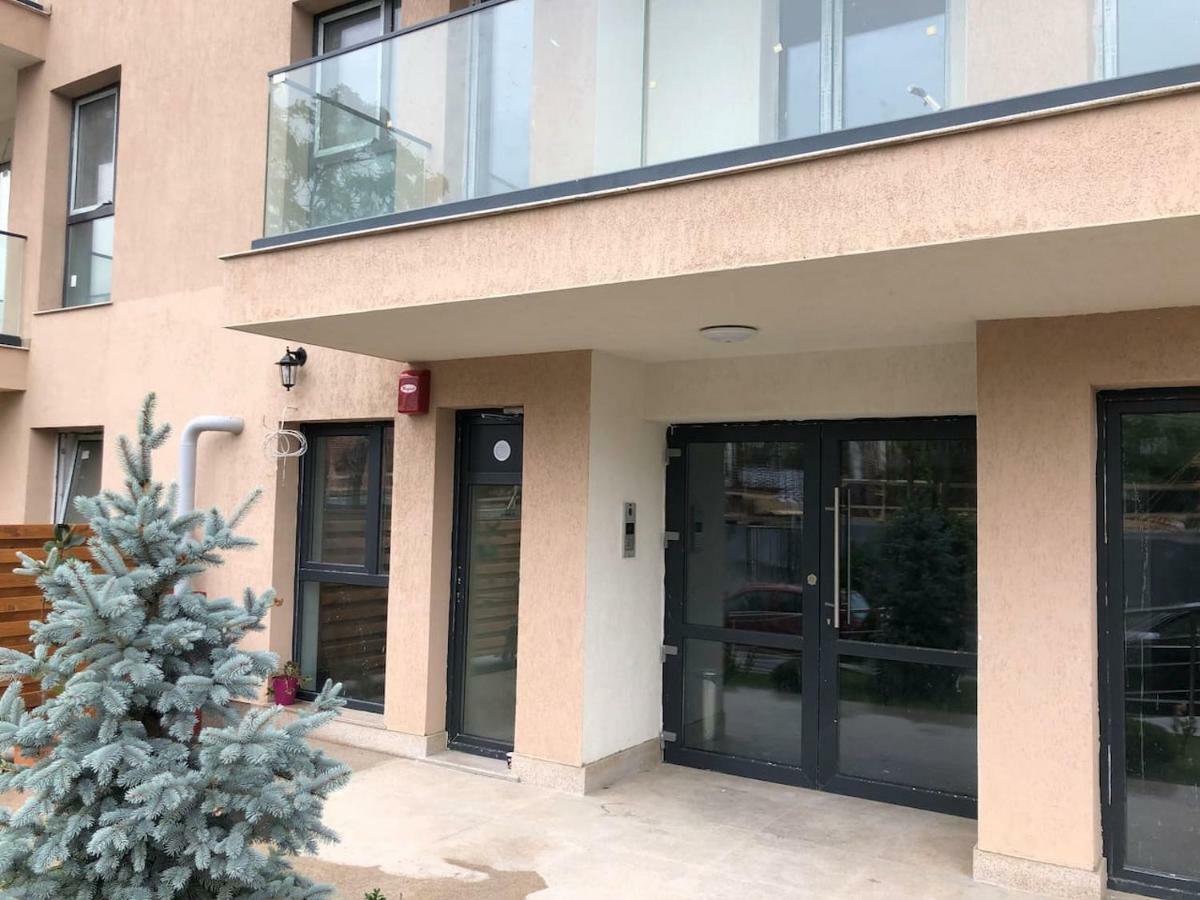 Luxury Westpark 2 Residence With Lake View Bucarest Exterior foto